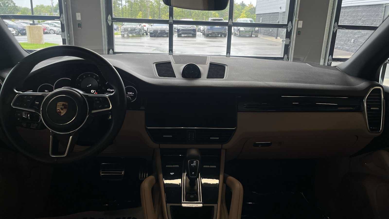 Used 2023 Porsche Cayenne S AWD/4WD image 26