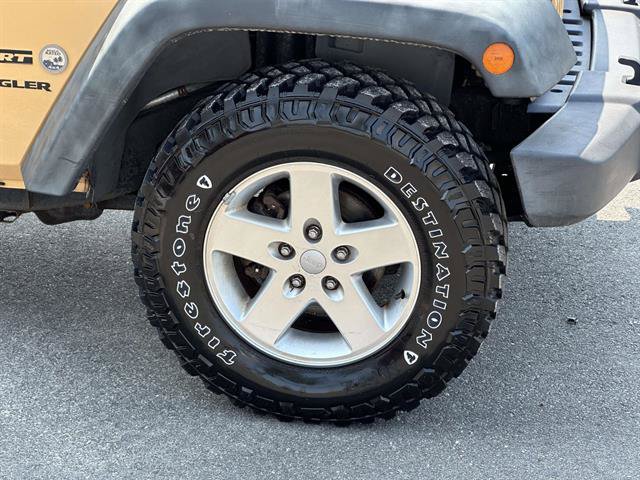 Used 2013 Jeep Wrangler Sport AWD/4WD image 7