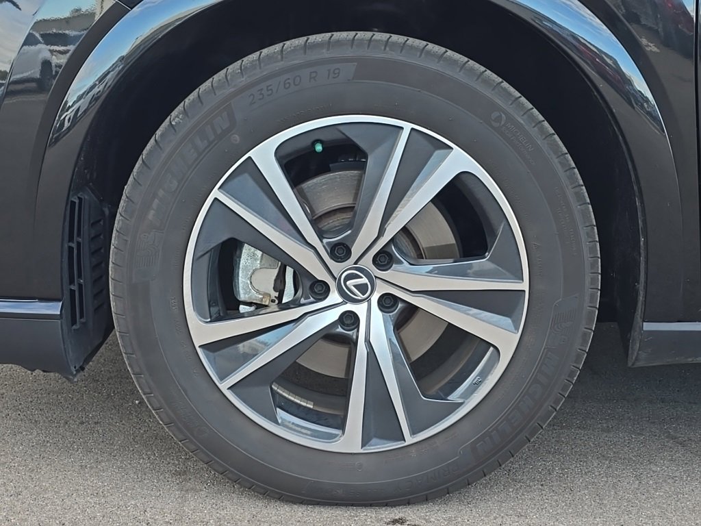 Used 2024 Lexus RX 350 Premium image 9