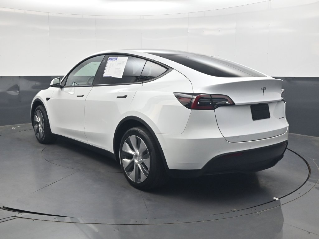 Used 2022 Tesla Model Y Long Range AWD/4WD image 6