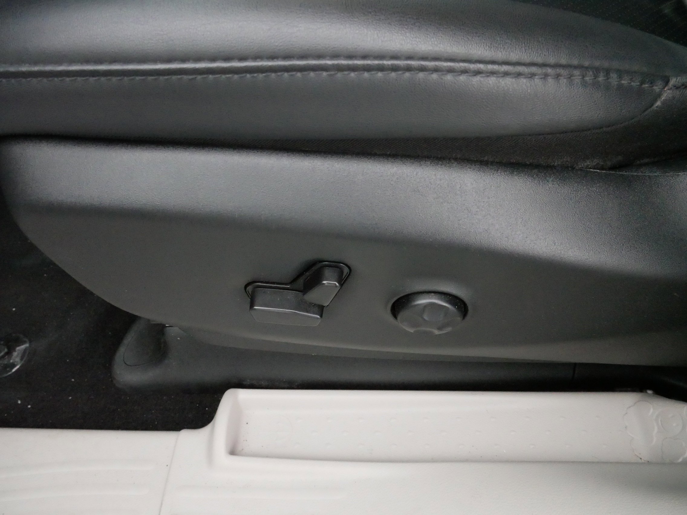 Used 2024 Chrysler Pacifica Touring-L image 20