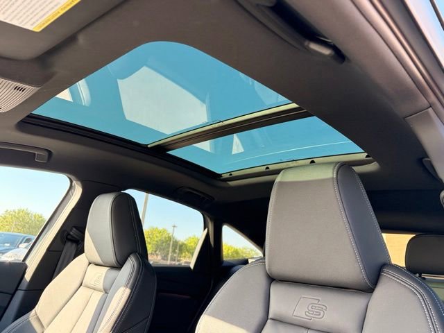 Used 2024 Audi Q4 e-tron Premium Plus w/ Premium Plus AWD/4WD image 30