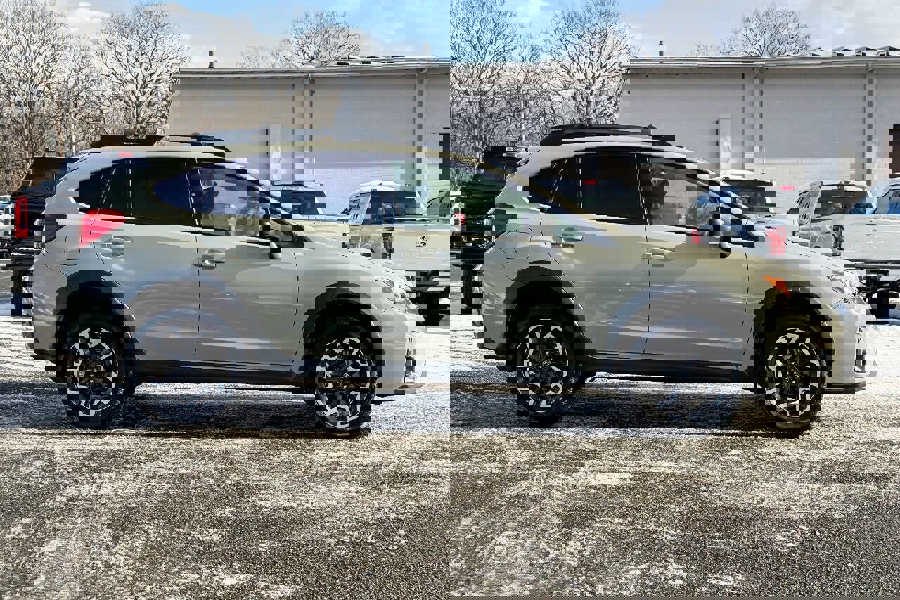 Used 2016 Subaru Crosstrek 2.0i image 2