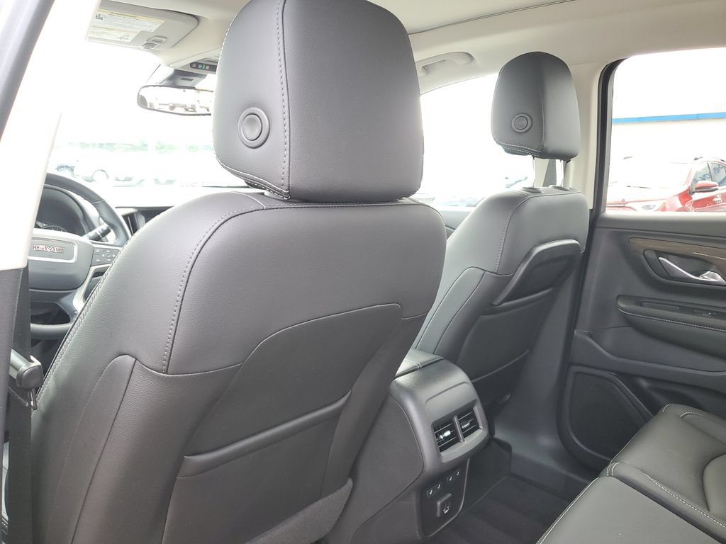 Used 2023 GMC Terrain Denali w/ Denali Premium Package AWD/4WD image 36
