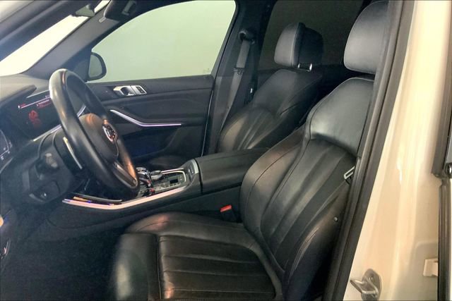 Used 2021 BMW X5 M50i w/ Executive Package AWD/4WD image 11