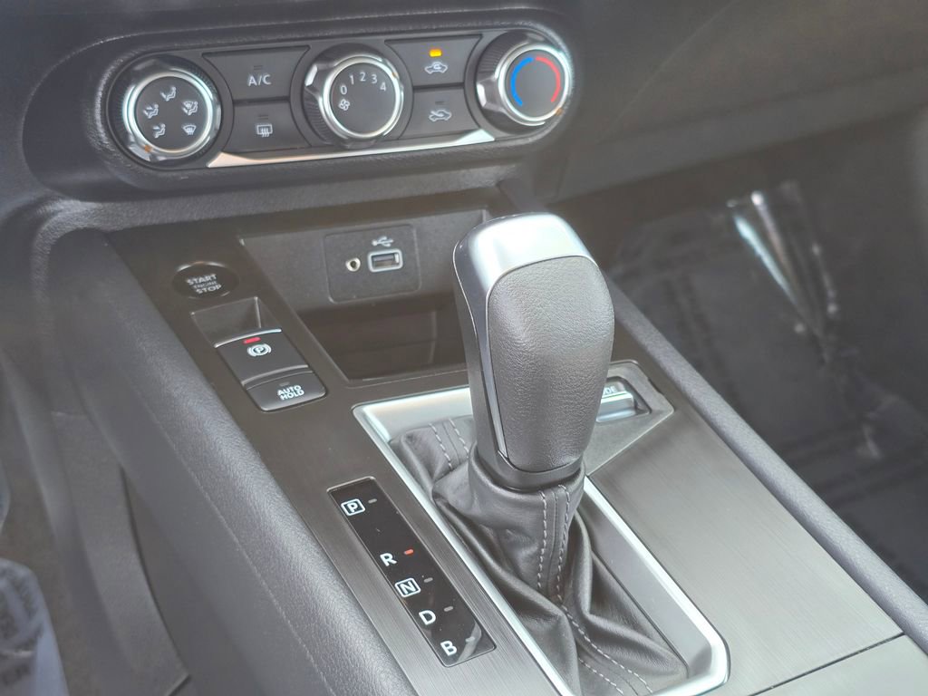 Used 2025 Nissan Kicks S image 23