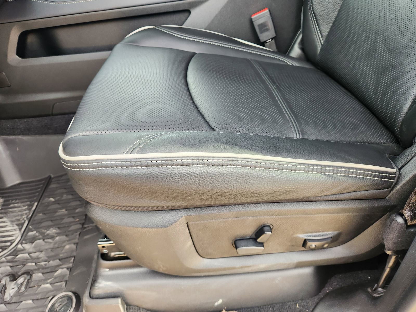 New 2026 RAM 2500 Rebel w/ Rebel Level 2 Equipment Group image 21