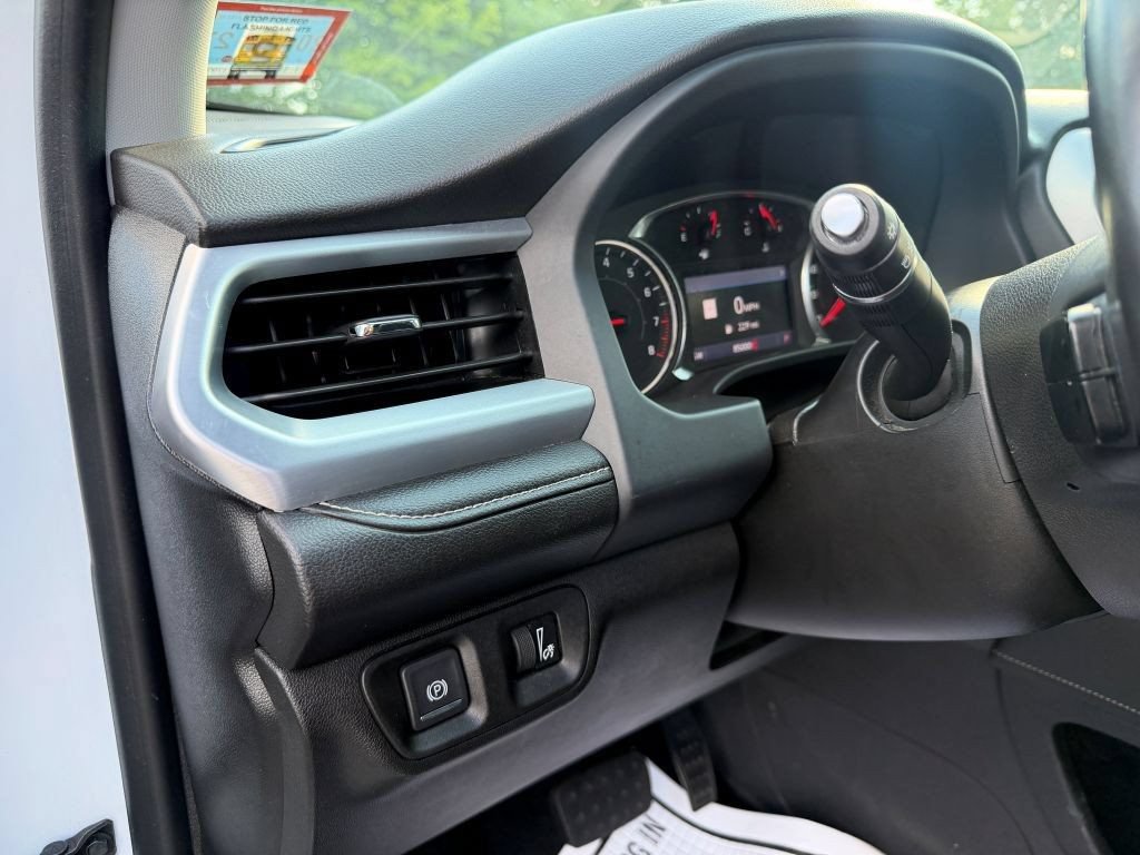 Used 2020 GMC Acadia SLT FWD image 12