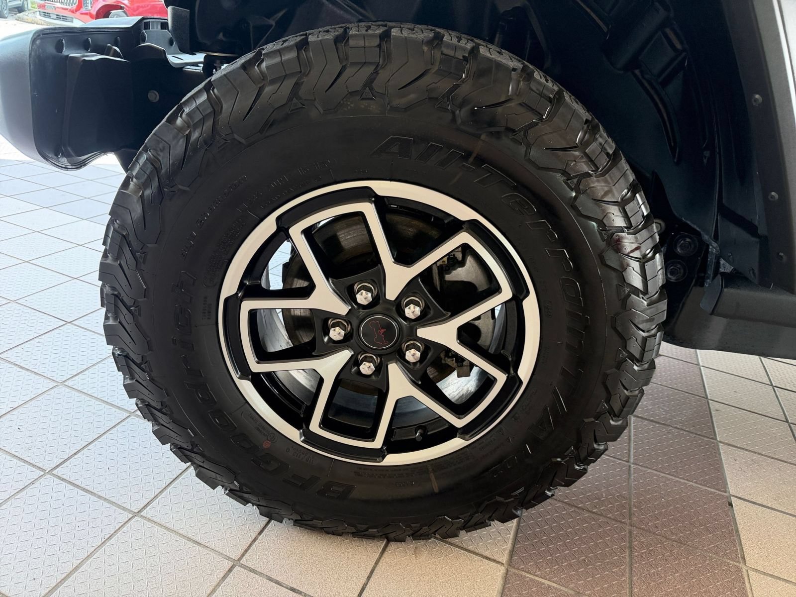 Used 2026 Jeep Wrangler Unlimited Rubicon AWD/4WD image 24