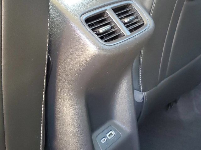 Used 2021 Buick Envision Essence FWD image 36