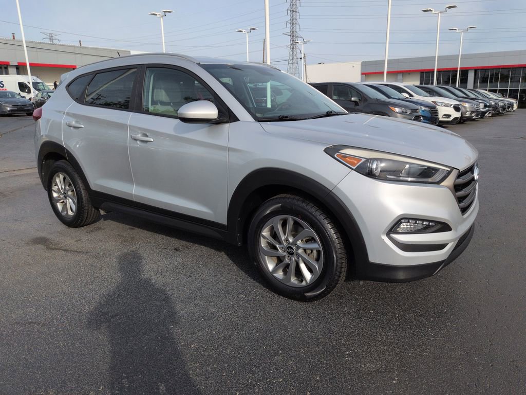 Used 2016 Hyundai Tucson SE w/ Option Group 02 AWD/4WD image 7