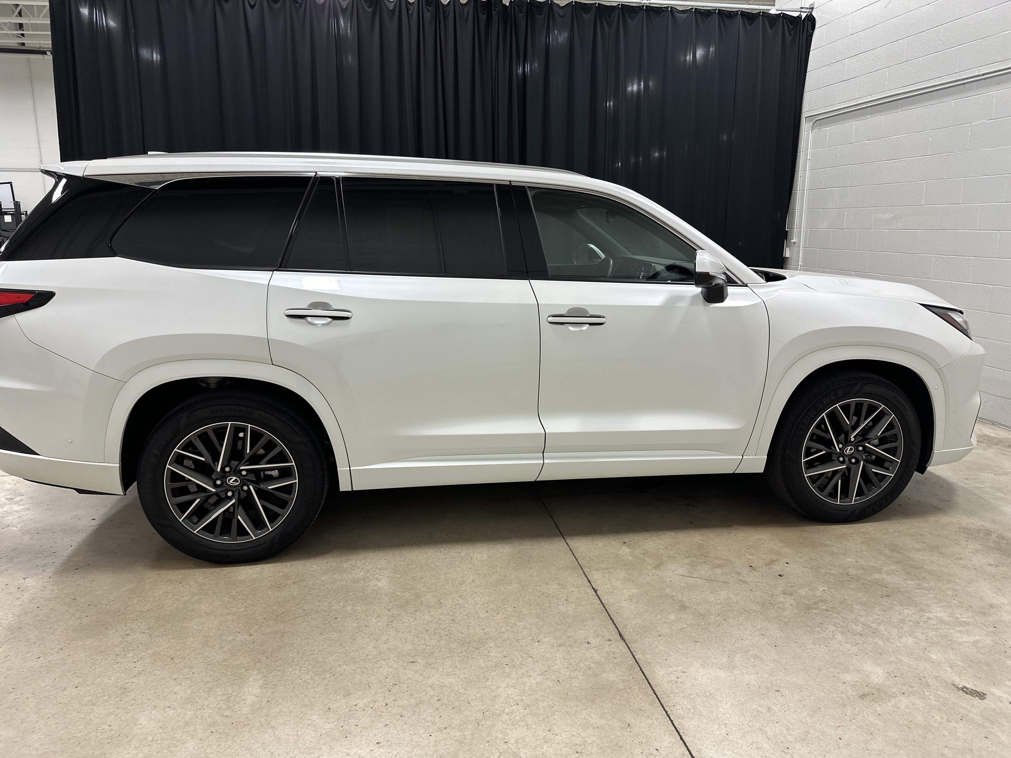 Certified 2026 Lexus TX 350 AWD w/ Technology Package image 11