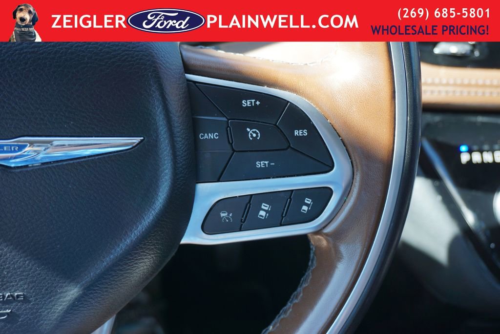 Used 2019 Chrysler Pacifica Limited w/ Advanced Safetytec Group FWD image 29
