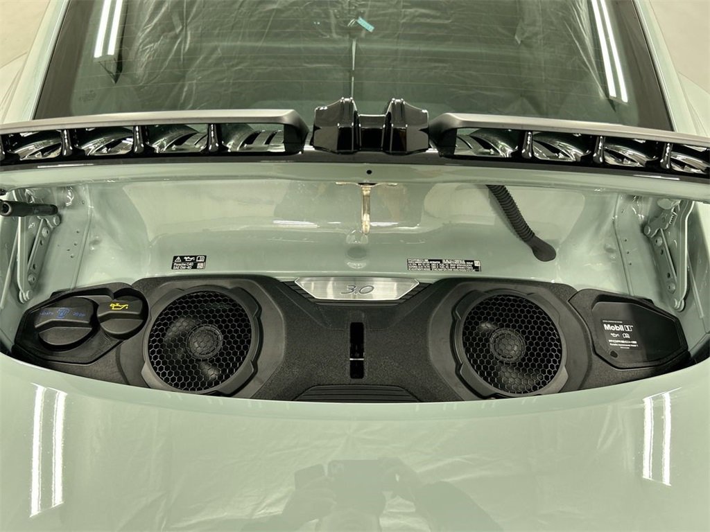 Certified 2025 Porsche 911 Carrera image 8