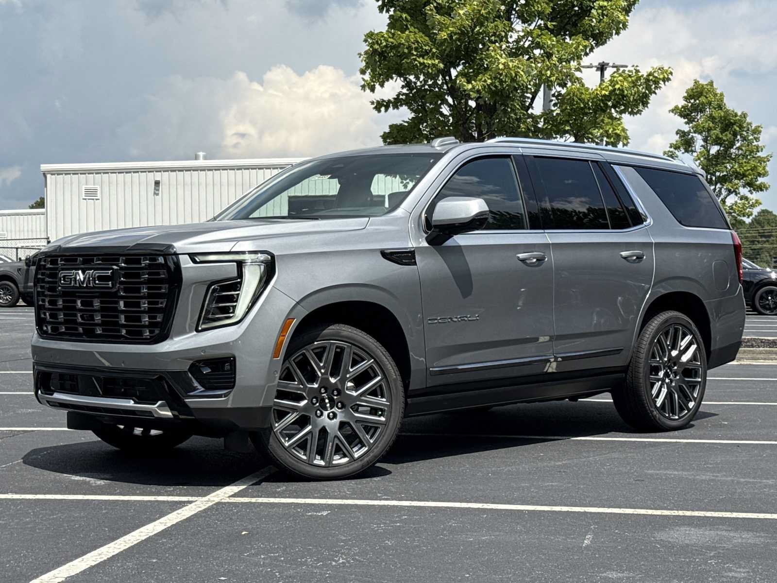 New 2026 GMC Yukon Denali Ultimate AWD/4WD image 33