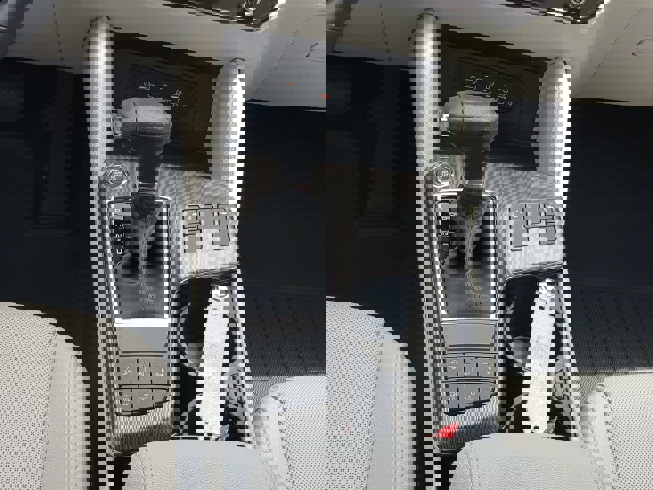 New 2026 Kia Sportage EX image 16