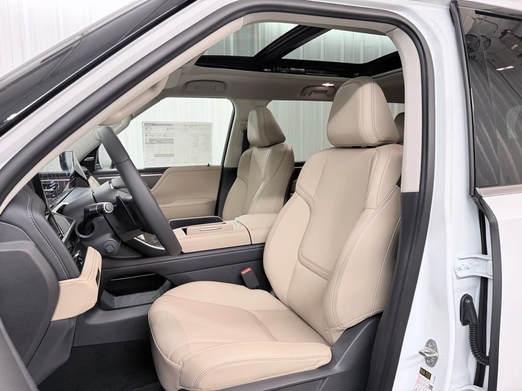 Certified 2026 INFINITI QX80 Pure w/ Cargo Package RWD image 35