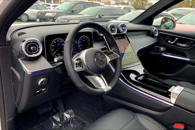 Used 2026 Mercedes-Benz GLC 300 4MATIC image 14