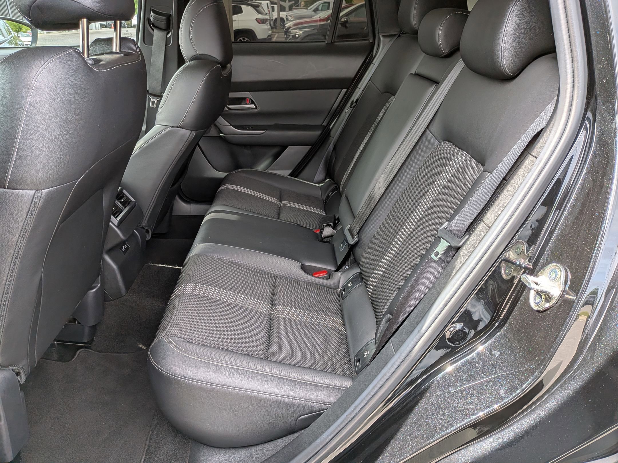 Used 2025 MAZDA CX-50 AWD 2.5 S w/ Select Package image 29