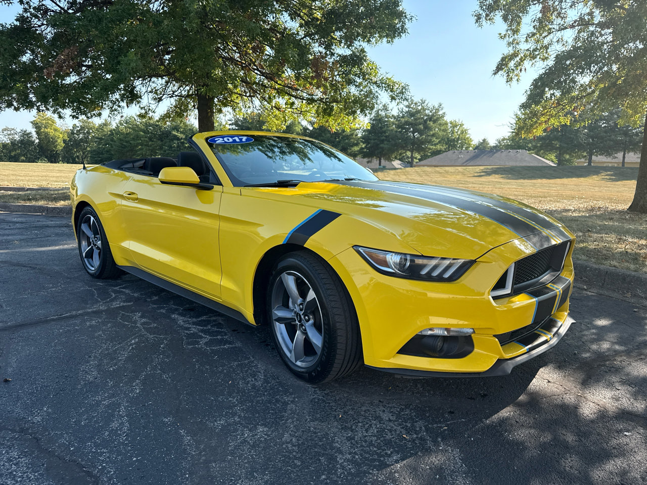 Used 2017 Ford Mustang Convertible w/ Equipment Group 051A image 1