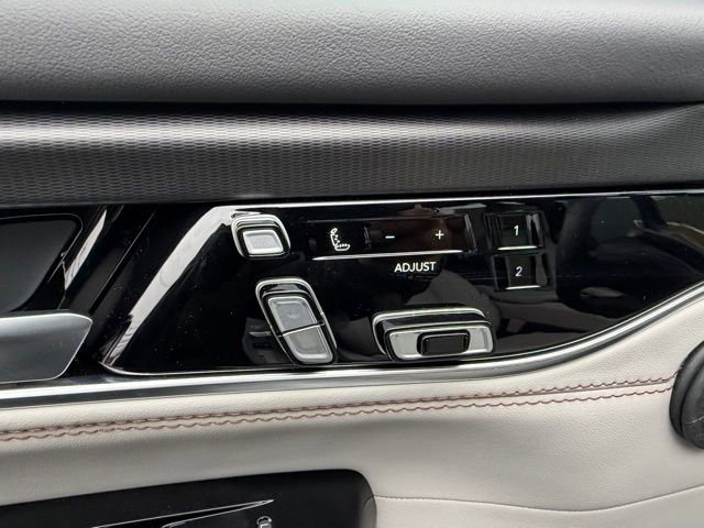 New 2026 Jeep Grand Wagoneer Summit image 14