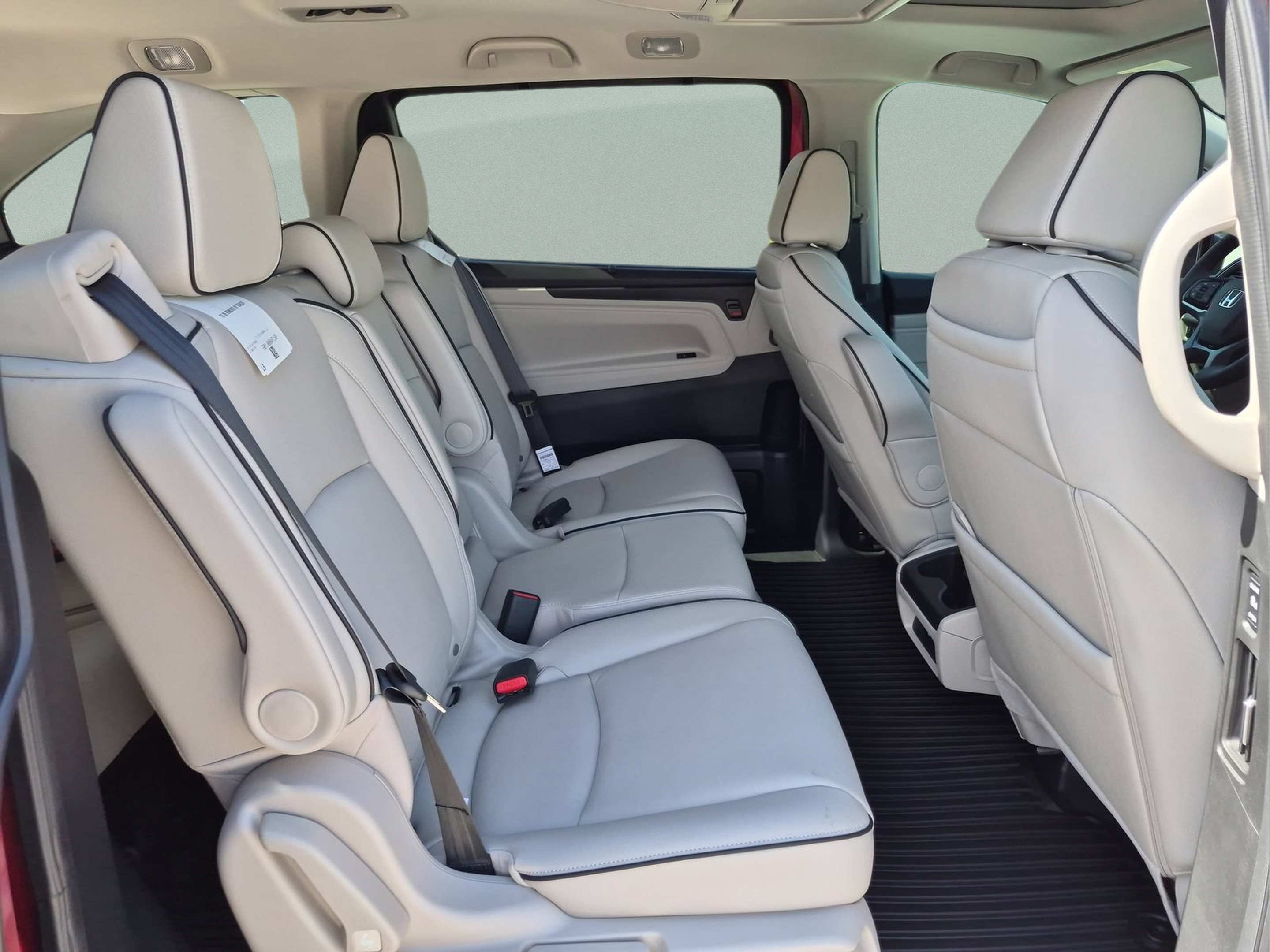 New 2027 Honda Odyssey Touring image 18