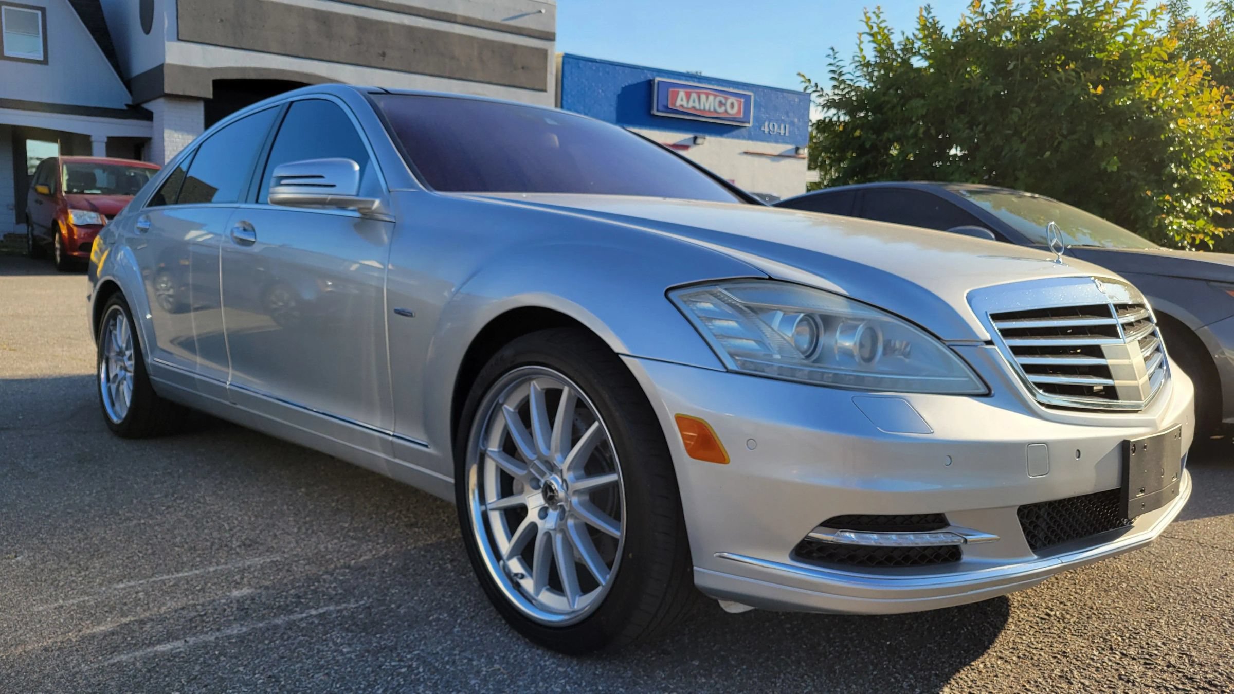 Used 2012 Mercedes-Benz S 550 4MATIC w/ Premium 2 Pkg image 1