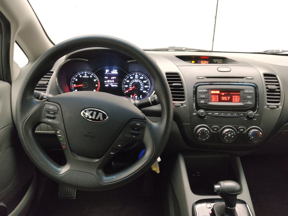 Used 2017 Kia Forte LX image 22