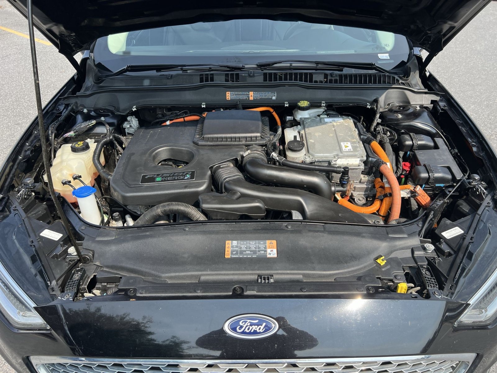 Used 2019 Ford Fusion Energi Titanium FWD image 26