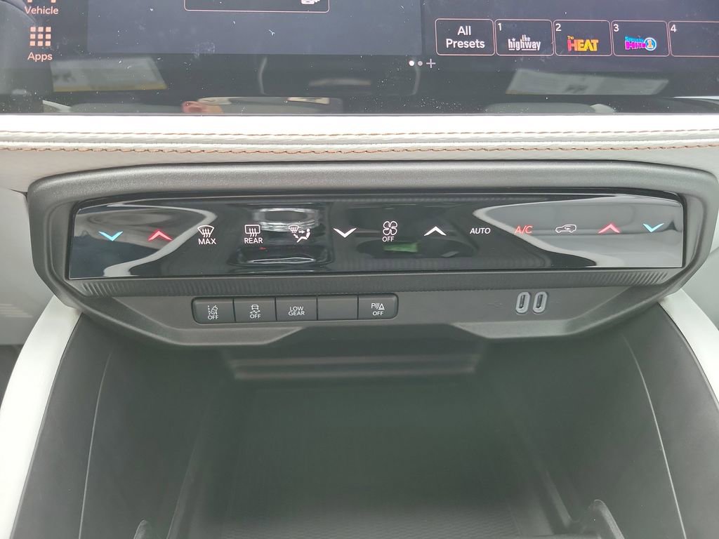 New 2026 Jeep Cherokee Limited image 21