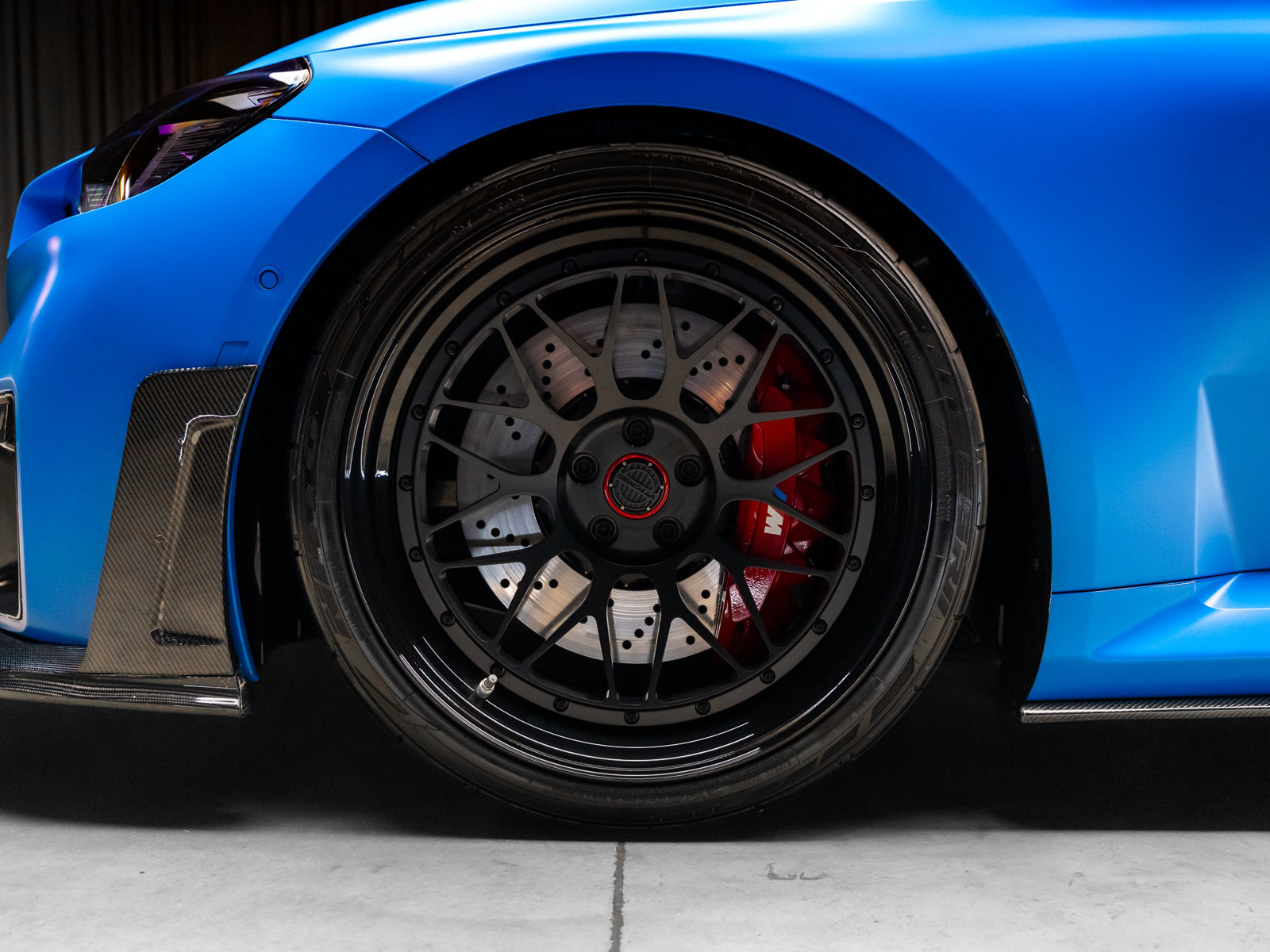 Used 2025 BMW M2 w/ Lighting Package RWD image 2