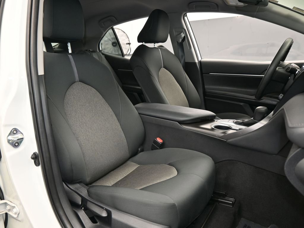 Used 2024 Toyota Camry LE image 40