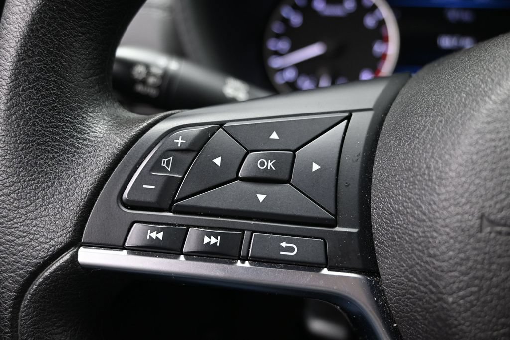 Used 2024 Nissan Sentra SV FWD image 24