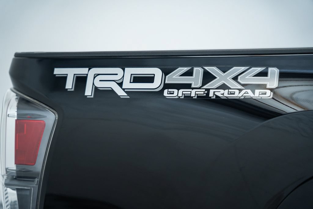 Used 2020 Toyota Tacoma TRD Off-Road w/ Technology Package AWD/4WD image 21