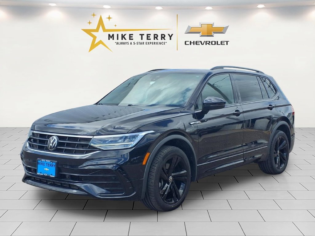 Used 2024 Volkswagen Tiguan SE R-Line