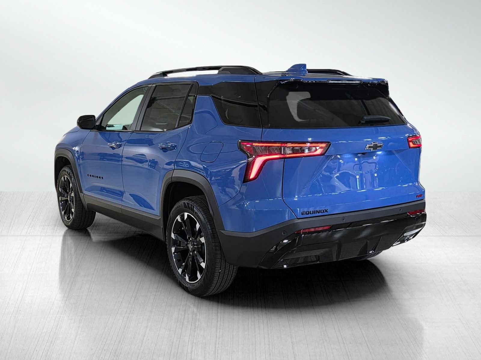 New 2027 Chevrolet Equinox RS w/ Convenience Package III FWD image 5