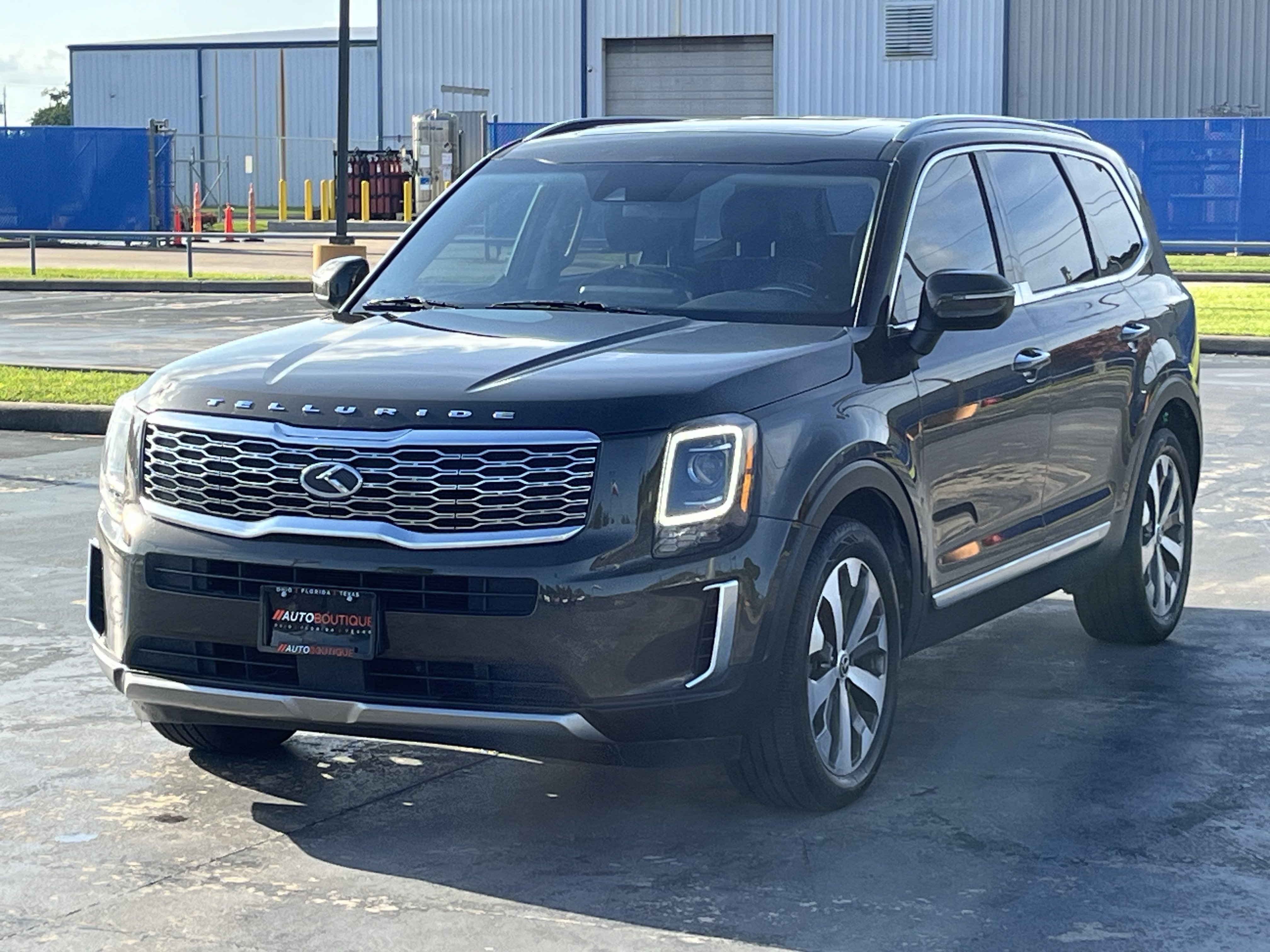 Used 2021 Kia Telluride S AWD/4WD image 5