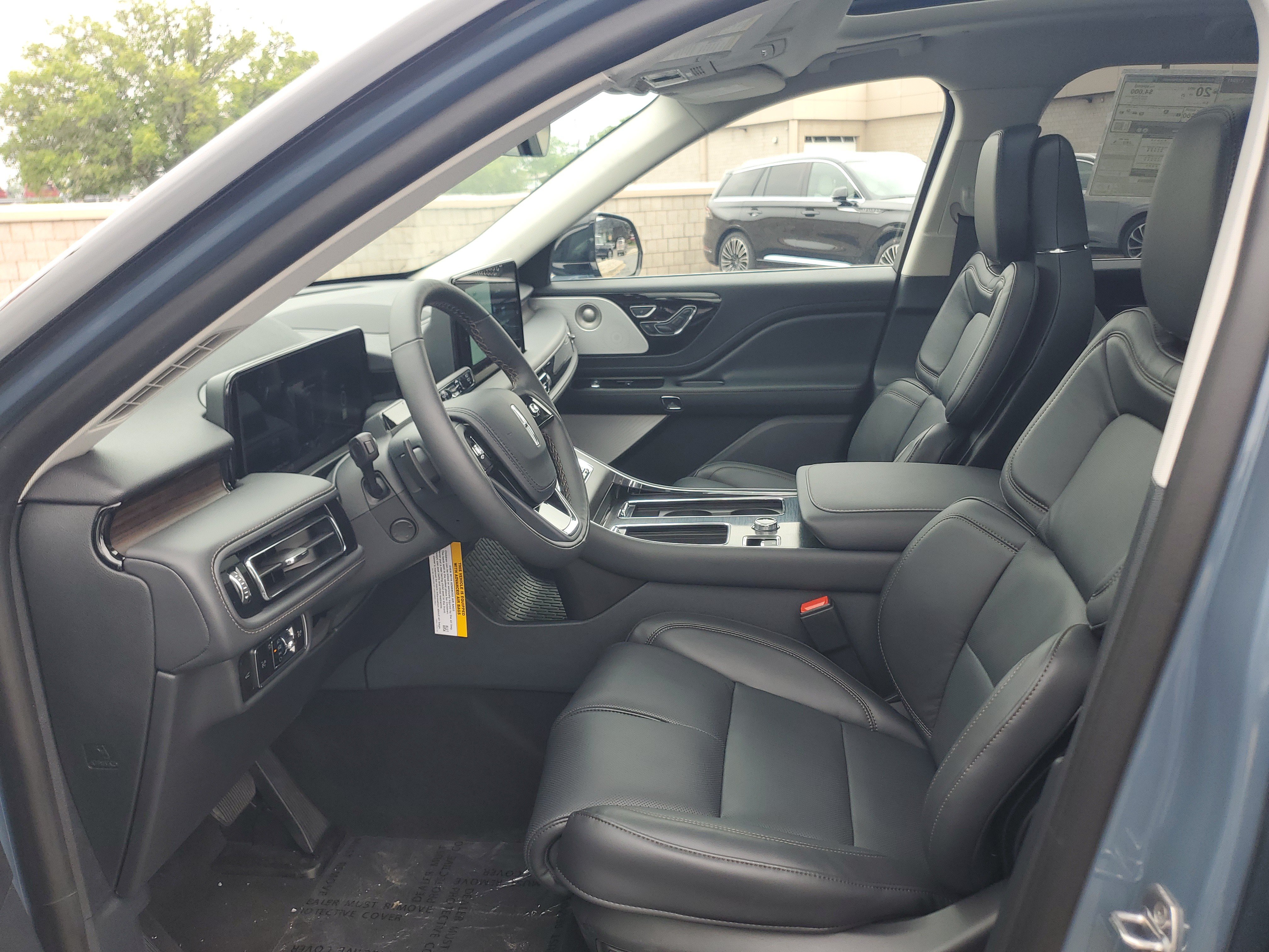 New 2026 Lincoln Aviator Reserve AWD/4WD image 11
