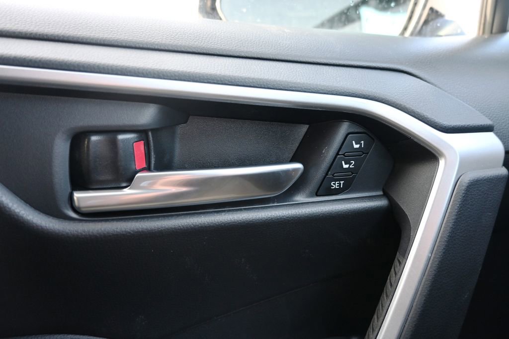 New 2025 Toyota RAV4 XLE Premium image 28