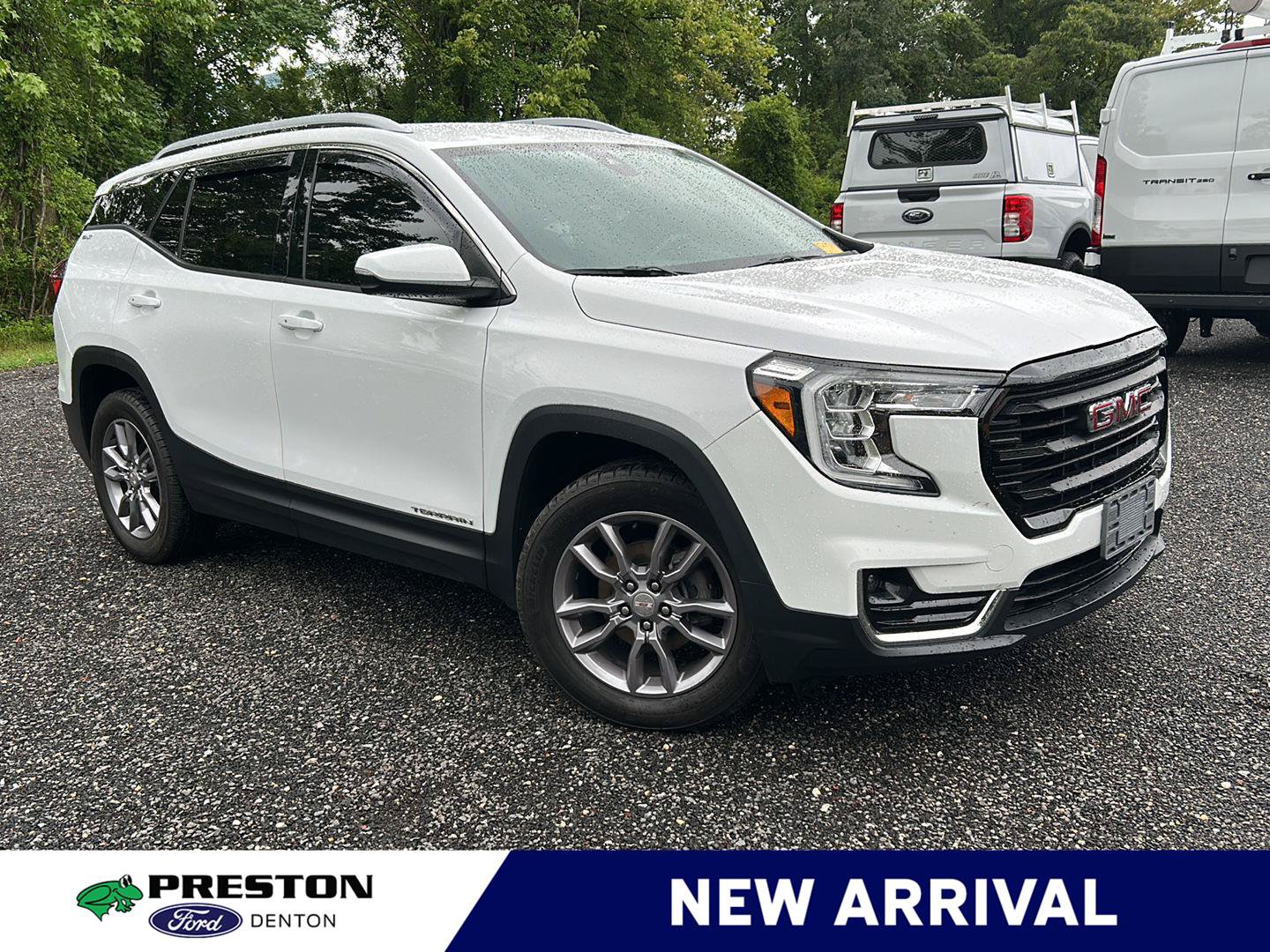Used 2023 GMC Terrain SLT FWD image 8