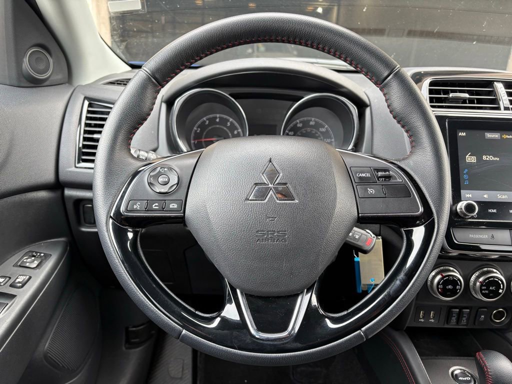 Used 2025 Mitsubishi Outlander Sport LE image 22