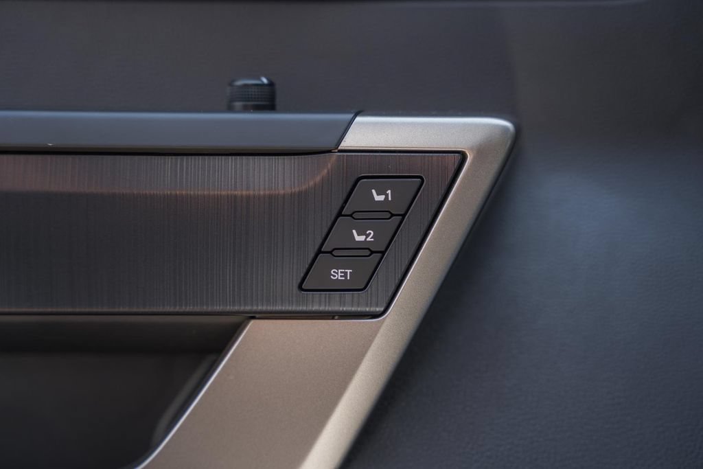 New 2026 Toyota Tundra Platinum AWD/4WD image 43