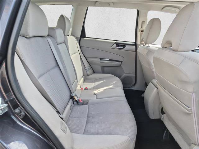 Used 2013 Subaru Forester 2.5X Premium w/ Popular Pkg 2 AWD/4WD image 19