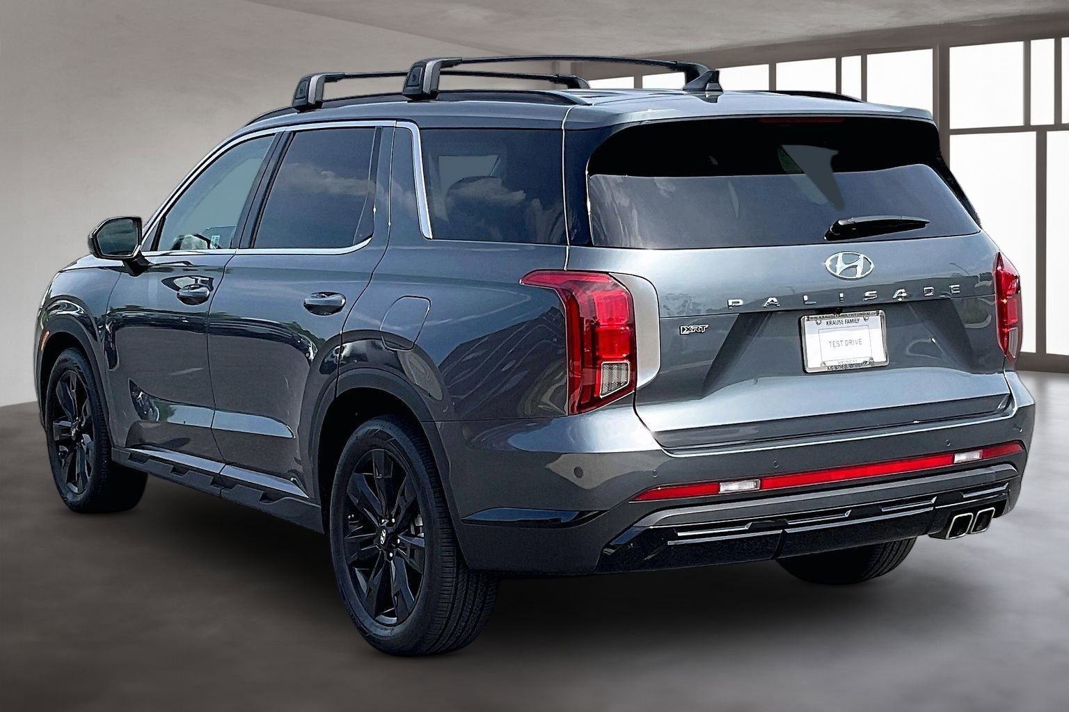Used 2024 Hyundai Palisade XRT FWD image 4