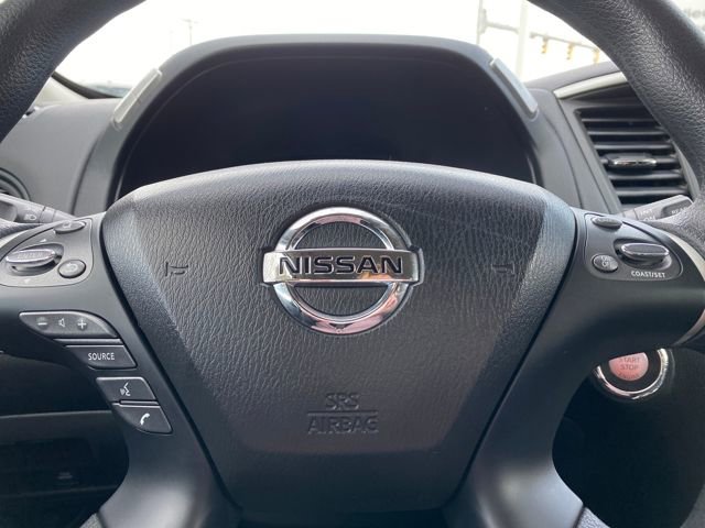 Used 2017 Nissan Pathfinder S image 15