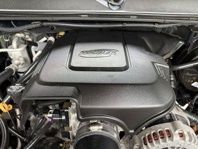 Used 2013 Cadillac Escalade ESV Luxury AWD/4WD image 32