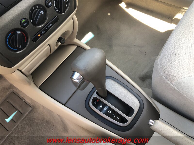 Used 2001 MAZDA Protege FWD image 16