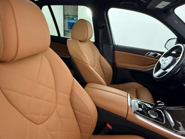 Used 2023 BMW X5 xDrive40i w/ M Sport Package AWD/4WD image 41