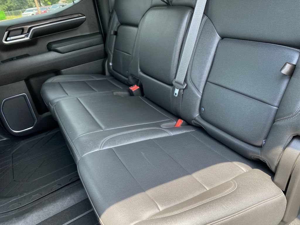 Used 2022 Chevrolet Silverado 1500 LTZ AWD/4WD image 30