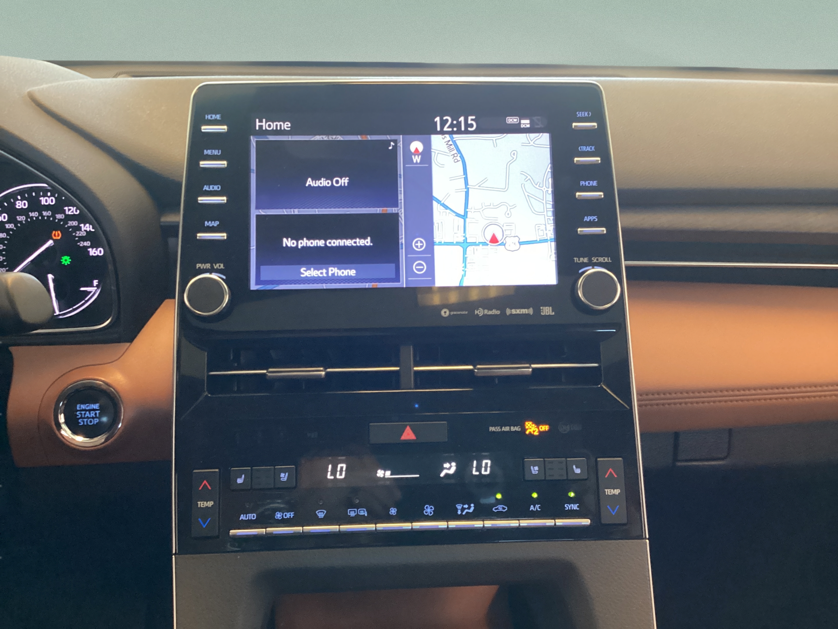 Certified 2022 Toyota Avalon Limited w/ Advanced Safety Package FWD image 13